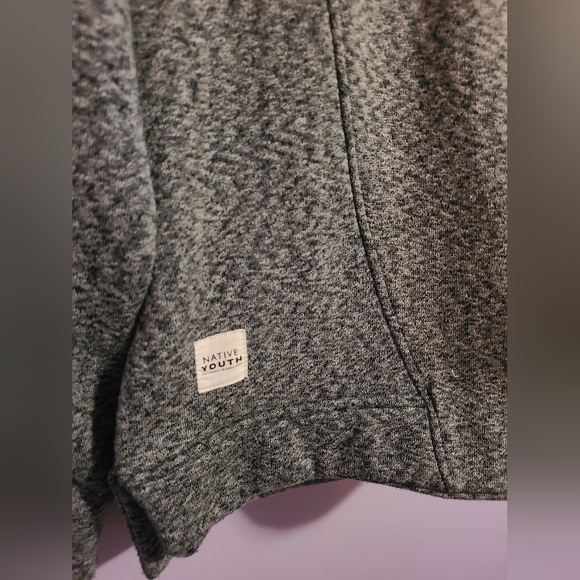 Crewneck - Picture 3 of 7